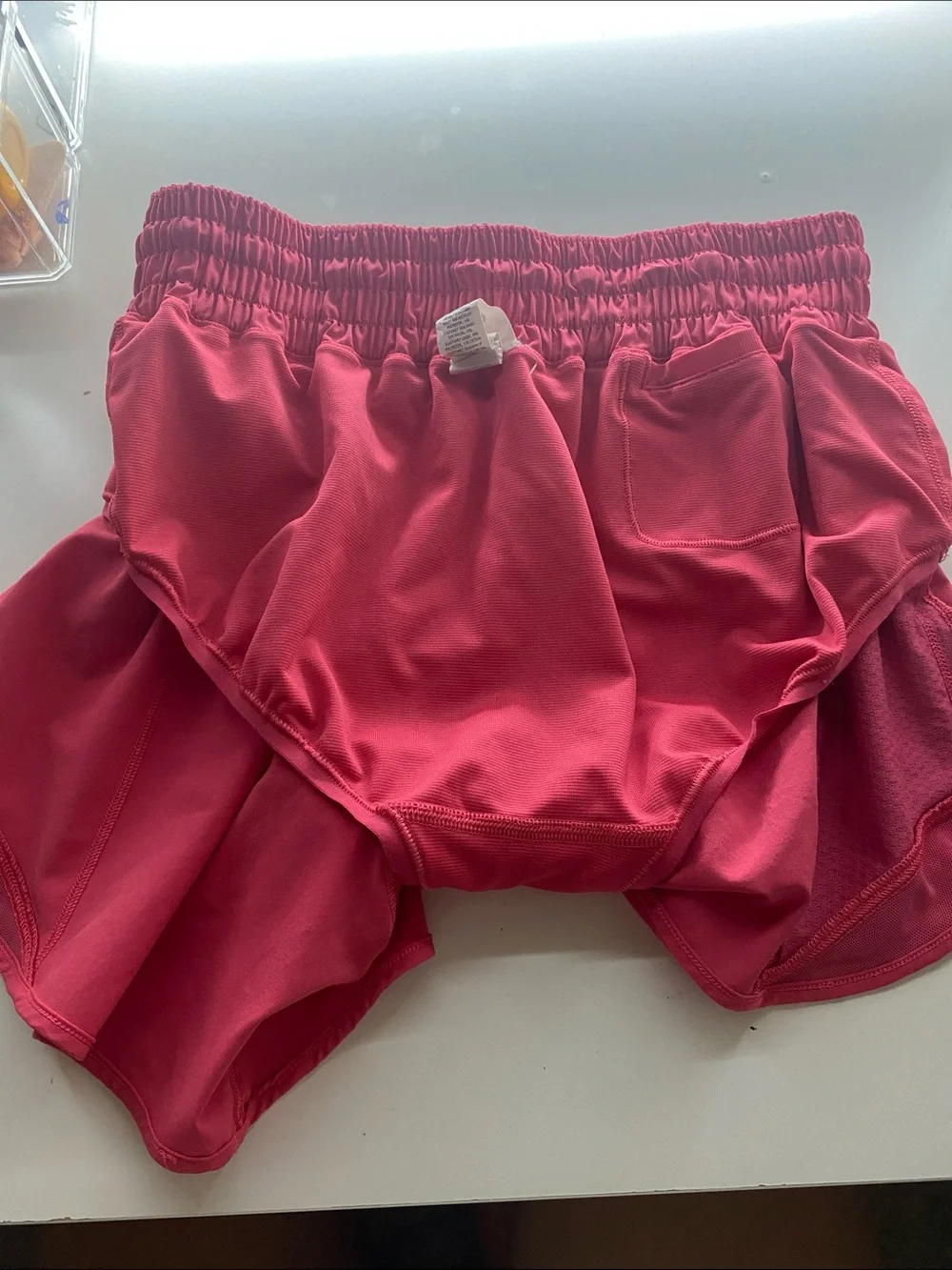 lululemon athletica vibrant coral-pink running shorts (SIZE 4)(BRAND NEW)